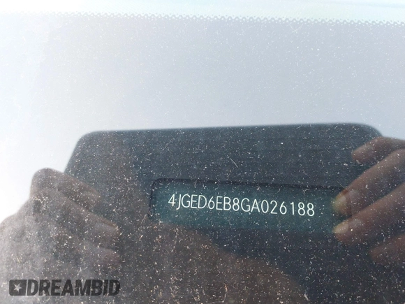 2016 Mercedes-Benz GLE 450 AMG z VIN 4JGED6EB8GA026188, wystawiony jako IAAI lot #42060491 z przebiegiem 73 856 mil mil oraz . Historia ofert i sprzedaży dostępna na DreamBid. Obrazek 18.