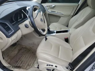 2015 Volvo XC60 T6 Platinum with VIN YV4902RMXF2721719, listed as a Copart auction lot 43857215 with 44,579 mi miles and Clean Title. Bid and sale history available at carsss.com. Image 7.