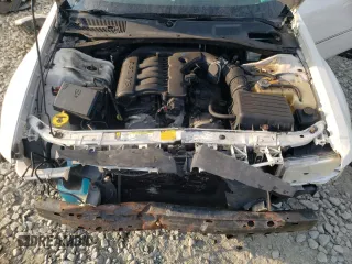 2008 Dodge Magnum SXT with VIN 2D4FV37V68H242364, listed as a Copart auction lot 67796624 with 232,497 mi miles and Salvage Title. Bid and sale history available at carsss.com. Image 12.