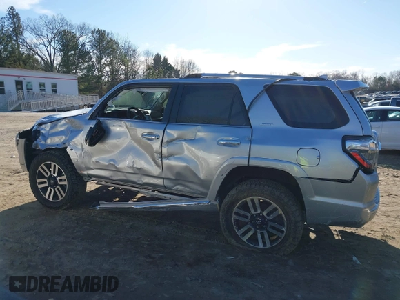 2022 Toyota 4Runner Limited z VIN JTEKU5JR2N6017275, wystawiony jako IAAI lot #41458168 z przebiegiem 40 743 mil mil oraz . Historia ofert i sprzedaży dostępna na DreamBid. Obrazek 14.