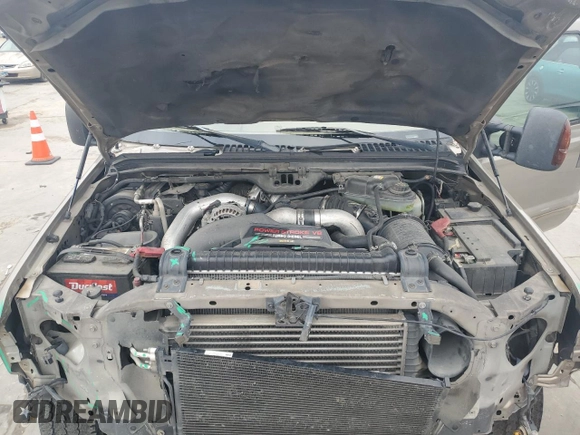 2003 Ford F-250 XL с VIN 1FTNW20P73EB82199, выставлен на аукционе Copart как лот 44218015 с пробегом Не указан миль и Списание • Salvage title. История ставок и продаж доступна на DreamBid. Изображение 11.