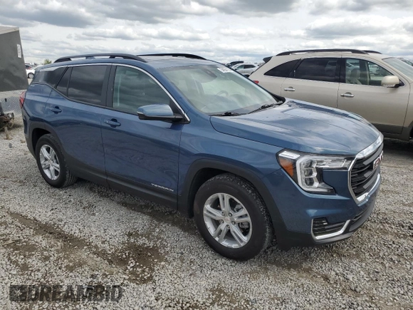2024 GMC Terrain SLE z VIN 3GKALMEG2RL189604, wystawiony jako Copart lot #54004135 z przebiegiem 17 675 mil mil oraz Szkoda całkowita • Salvage title. Historia ofert i sprzedaży dostępna na DreamBid. Obrazek 4.