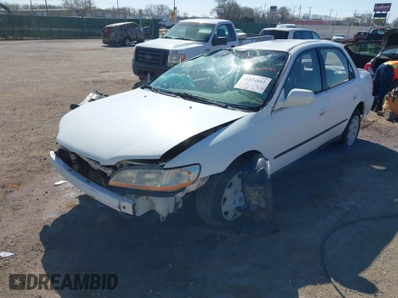 1999 Honda Accord LX z VIN JHMCG5647XC017501, wystawiony jako IAAI lot #41824662 z przebiegiem 159 360 mil mil oraz . Historia ofert i sprzedaży dostępna na DreamBid. Obrazek 2.