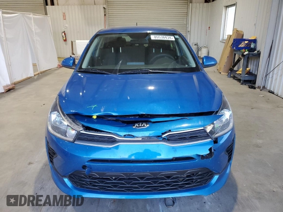 2021 Kia Rio S with VIN 3KPA24ADXME422202, listed as a Copart auction lot 85538434 with 99,138 mi miles and Salvage Title. Bid and sale history available at DreamBid. Image 5.