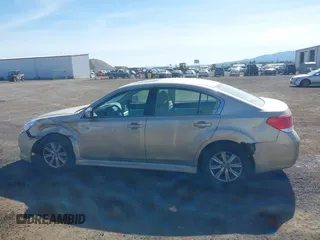 2010 Subaru Legacy Premium z VIN 4S3BMAG67A1244592, wystawiony jako IAAI lot #42349516 z przebiegiem 205 094 mil mil oraz . Historia ofert i sprzedaży dostępna na DreamBid. Obrazek 14.