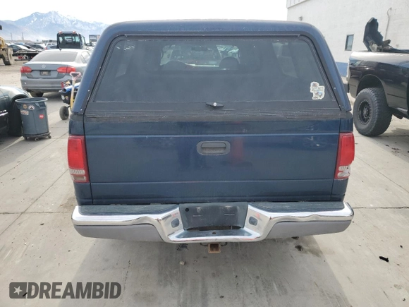 2002 Dodge Dakota SLT with VIN 1B7HG48N32S720700, listed as a Copart auction lot 80234494 with 207,035 mi miles and Salvage Title. Bid and sale history available at carsss.com. Image 6.