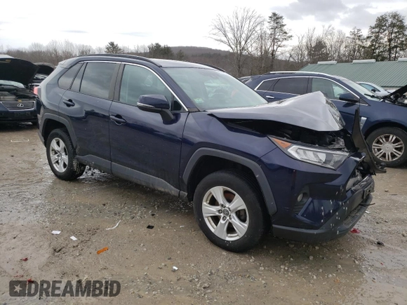 2020 Toyota RAV4 XLE with VIN 2T3P1RFV5LC086345, listed as a Copart auction lot 47277045 with 82,750 mi miles and Salvage Title. Bid and sale history available at DreamBid. Image 4.