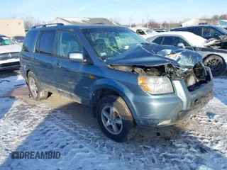 2008 Honda Pilot EX-L with VIN 5FNYF18528B024854, listed as a IAAI auction lot 41388454 with 116,955 mi miles. Bid and sale history available at carsss.com. Image 1.