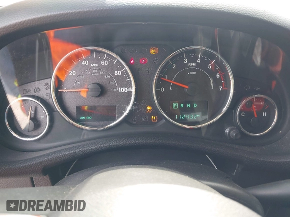 2018 Jeep Wrangler Unlimited Sahara with VIN 1C4HJWEG1JL801934, listed as a IAAI auction lot 42072968 with 112,432 mi miles and . Bid and sale history available at DreamBid. Image 15.