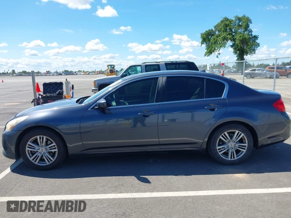2012 Infiniti G25 Journey z VIN JN1DV6AP7CM700194, wystawiony jako IAAI lot #41950402 z przebiegiem 295 457 mil mil oraz . Historia ofert i sprzedaży dostępna na DreamBid. Obrazek 14.