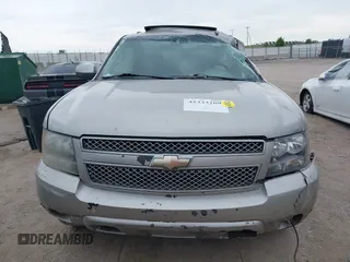 2008 Chevrolet Tahoe LTZ с VIN 1GNFK13028J228178, выставлен на аукционе IAAI как лот 42333269 с пробегом 196 714 миль миль и . История ставок и продаж доступна на DreamBid. Изображение 12.
