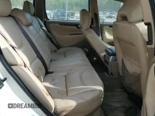 2001 Volvo V70 with VIN YV1SZ58D611040902, listed as a Copart auction lot 53650935 with 0 mi miles and Salvage Title. Bid and sale history available at carsss.com. Image 11.