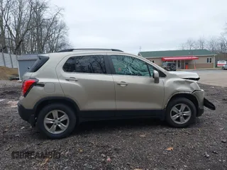 2016 Chevrolet Trax LT with VIN 3GNCJPSB1GL214016, listed as a IAAI auction lot 41971482 with 111,744 mi miles. Bid and sale history available at carsss.com. Image 13.
