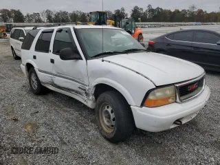1998 GMC Jimmy SLE with VIN 1GKDT13W6W2566437, listed as a Copart auction lot 78158574 with 223,300 mi miles and Salvage Title. Bid and sale history available at carsss.com. Image 4.