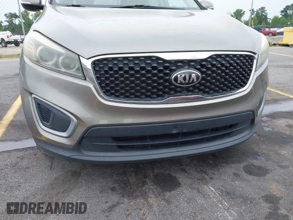 2016 Kia Sorento LX with VIN 5XYPGDA51GG012335, listed as a IAAI auction lot 42224249 with 166,752 mi miles and . Bid and sale history available at DreamBid. Image 6.