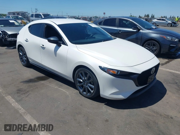 2021 Mazda 3 Select z VIN JM1BPAKLXM1321304, wystawiony jako IAAI lot #42289747 z przebiegiem Nie podano mil oraz . Historia ofert i sprzedaży dostępna na DreamBid. Obrazek 1.