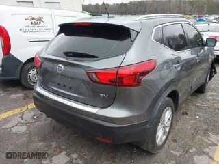 2018 Nissan Rogue Sport SV with VIN JN1BJ1CP3JW105119, listed as a IAAI auction lot 41717064 with 108,434 mi miles. Bid and sale history available at carsss.com. Image 4.
