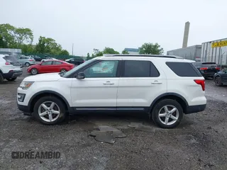 2016 Ford Explorer XLT z VIN 1FM5K8DH9GGC63843, wystawiony jako IAAI lot #42364133 z przebiegiem Nie podano mil oraz . Historia ofert i sprzedaży dostępna na DreamBid. Obrazek 13.