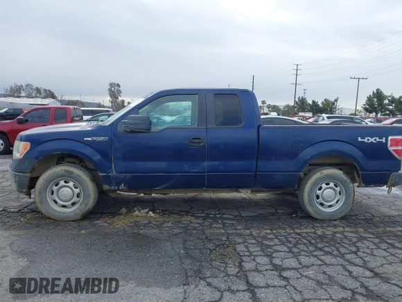 2012 Ford F-150 XL with VIN 1FTFX1EF4CFA96967, listed as a IAAI auction lot 41423830 with 215,958 mi miles. Bid and sale history available at carsss.com. Image 6.