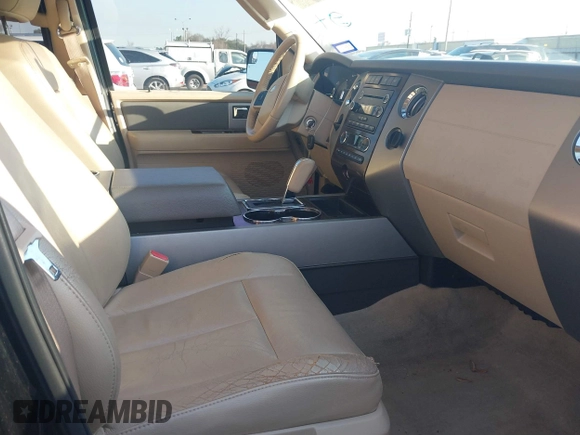 2014 Ford Expedition XLT z VIN 1FMJU1H5XEEF45837, wystawiony jako IAAI lot #41685555 z przebiegiem 99 229 mil mil oraz . Historia ofert i sprzedaży dostępna na DreamBid. Obrazek 5.