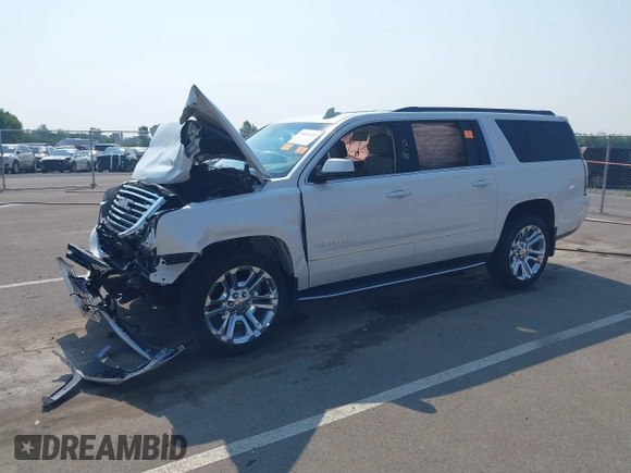 2017 GMC Yukon XL SLT with VIN 1GKS2GKC8HR384902, listed as a IAAI auction lot 39649419 with 27,260 mi miles. Bid and sale history available at carsss.com. Image 2.