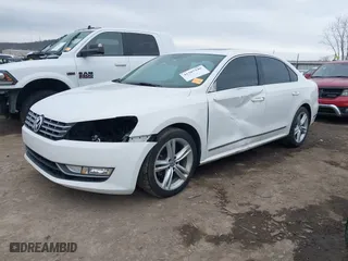 2013 Volkswagen Passat TDI SE with VIN 1VWBN7A34DC075197, listed as a IAAI auction lot 41707346 with 188,685 mi miles. Bid and sale history available at carsss.com. Image 2.