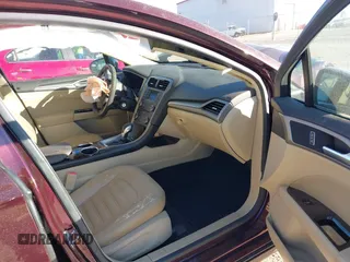 2013 Ford Fusion SE with VIN 3FA6P0H79DR211829, listed as a IAAI auction lot 41843302 with 87,913 mi miles. Bid and sale history available at carsss.com. Image 5.