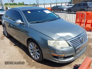 2008 Volkswagen Passat 3.6L V6 with VIN WVWDU73C58P065966, listed as a IAAI auction lot 42543613 with 142,948 mi miles and . Bid and sale history available at DreamBid. Image 1.