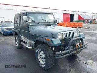 1993 Jeep Wrangler with VIN 1J4FY29S7PP240628, listed as a IAAI auction lot 42797082 with 166,908 mi miles and . Bid and sale history available at DreamBid. Image 1.