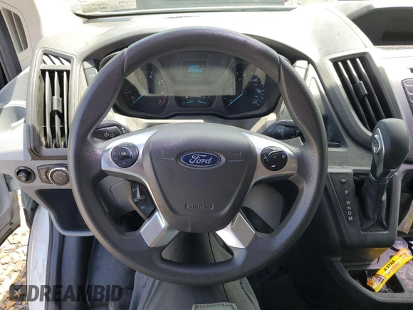 2018 Ford Transit z VIN 1FTYR1YG2JKA87504, wystawiony jako IAAI lot #42679100 z przebiegiem 139 835 mil mil oraz . Historia ofert i sprzedaży dostępna na DreamBid. Obrazek 16.