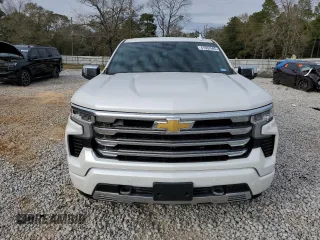2024 Chevrolet Silverado 1500 High Country with VIN 1GCUDJE81RZ357299, listed as a Copart auction lot 41667695 with 8,193 mi miles and Salvage Title. Bid and sale history available at DreamBid. Image 5.