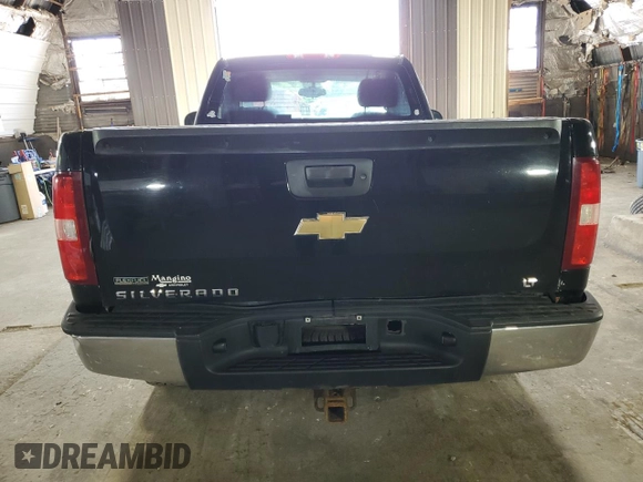 2011 Chevrolet Silverado 1500 LT with VIN 1GCNKSE0XBZ191140, listed as a Copart auction lot 67280434 with 105,235 mi miles and Salvage Title. Bid and sale history available at DreamBid. Image 6.