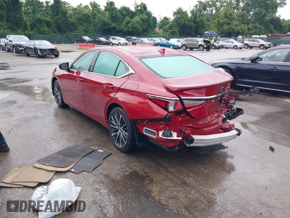2025 Lexus ES 350 with VIN 58ADZ1B15SU188842, listed as a IAAI auction lot 42630513 with 4,835 mi miles and . Bid and sale history available at DreamBid. Image 3.