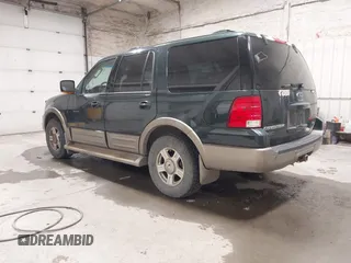 2004 Ford Expedition Eddie Bauer z VIN 1FMFU18L74LA59193, wystawiony jako IAAI lot #42415007 z przebiegiem 245 703 mil mil oraz . Historia ofert i sprzedaży dostępna na DreamBid. Obrazek 3.
