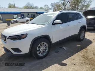 2019 Jeep Cherokee Latitude с VIN 1C4PJLCB9KD313506, выставлен на аукционе Copart как лот 52672515 с пробегом 136 496 миль миль и Списание • Salvage title. История ставок и продаж доступна на DreamBid. Изображение 1.