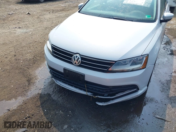2017 Volkswagen Jetta S with VIN 3VW2B7AJ3HM376653, listed as a IAAI auction lot 42438334 with 140,722 mi miles and . Bid and sale history available at DreamBid. Image 17.