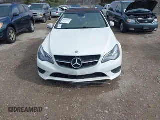 2014 Mercedes-Benz E-Class E 350 with VIN WDDKK5KF9EF241907, listed as a IAAI auction lot 42016399 with 84,650 mi miles. Bid and sale history available at carsss.com. Image 11.