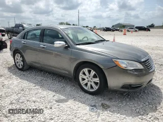 2013 Chrysler 200 LX with VIN 1C3CCBABXDN622554, listed as a Copart auction lot 54088365 with 153,391 mi miles and Clean Title. Bid and sale history available at carsss.com. Image 4.