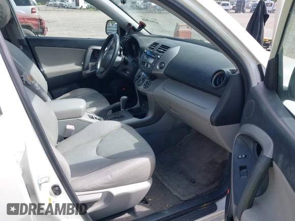 2008 Toyota RAV4 Limited with VIN JTMZK31V385019850, listed as a IAAI auction lot 42663641 with 194,878 mi miles and . Bid and sale history available at DreamBid. Image 5.