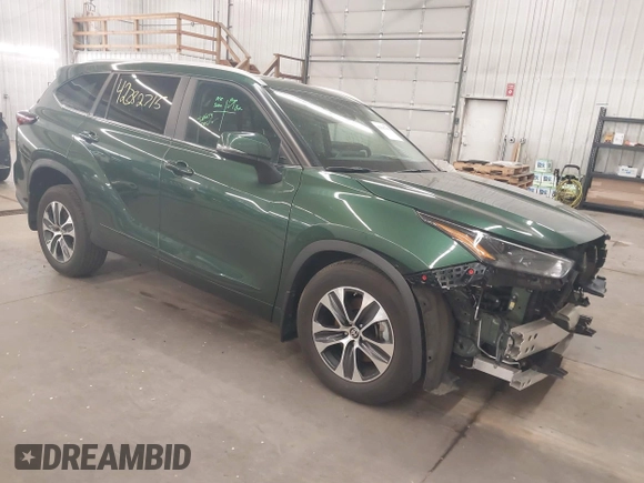 2024 Toyota Highlander LE with VIN 5TDKDRBH5RS539941, listed as a IAAI auction lot 42382715 with 19,188 mi miles and . Bid and sale history available at DreamBid. Image 1.