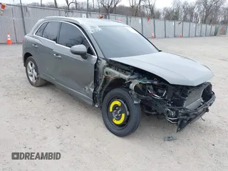 2022 Audi Q3 Premium z VIN WA1AUCF37N1096376, wystawiony jako IAAI lot #41803368 z przebiegiem 39 168 mil mil oraz . Historia ofert i sprzedaży dostępna na DreamBid. Obrazek 1.