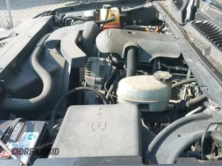 2004 Chevrolet Avalanche with VIN 3GNEC12T14G238068, listed as a IAAI auction lot 42790100 with 157,362 mi miles and . Bid and sale history available at DreamBid. Image 19.