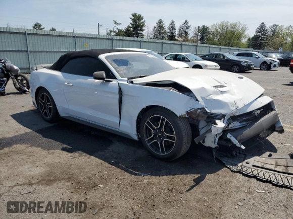 2020 Ford Mustang EcoBoost z VIN 1FATP8UH5L5137682, wystawiony jako Copart lot #53795485 z przebiegiem 89 739 mil mil oraz Szkoda całkowita • Salvage title. Historia ofert i sprzedaży dostępna na DreamBid. Obrazek 4.