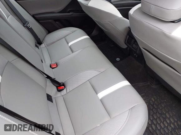 2025 Toyota Camry LE z VIN 4T1DAACK0SU057646, wystawiony jako IAAI lot #42147253 z przebiegiem 6 675 mil mil oraz . Historia ofert i sprzedaży dostępna na DreamBid. Obrazek 8.