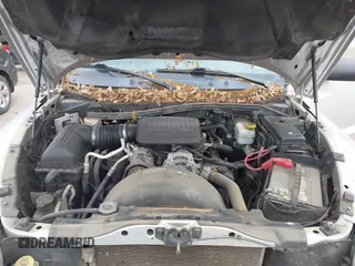 2005 Dodge Dakota SLT z VIN 1D7HE42K65S269020, wystawiony jako IAAI lot #42349944 z przebiegiem 157 421 mil mil oraz . Historia ofert i sprzedaży dostępna na DreamBid. Obrazek 10.