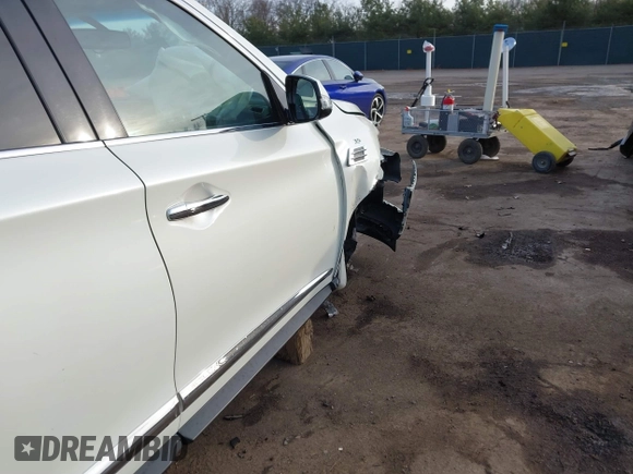 2016 Infiniti QX60 with VIN 5N1AL0MM8GC515986, listed as a IAAI auction lot 41223590 with 99,789 mi miles and . Bid and sale history available at DreamBid. Image 6.