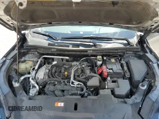 2023 Mitsubishi Outlander SE z VIN JA4J4UA8XPZ022107, wystawiony jako Copart lot #60740804 z przebiegiem 46 295 mil mil oraz Szkoda całkowita • Salvage title. Historia ofert i sprzedaży dostępna na DreamBid. Obrazek 12.