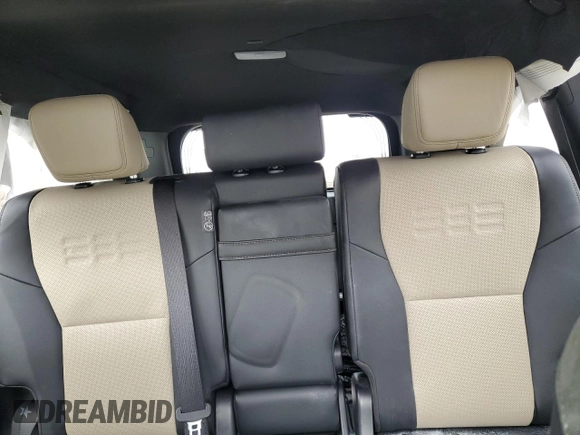2024 Lexus GX 550 Premium z VIN JTJTBCDX5R5016112, wystawiony jako Copart lot #47686805 z przebiegiem 11 688 mil mil oraz Szkoda całkowita • Salvage title. Historia ofert i sprzedaży dostępna na DreamBid. Obrazek 10.