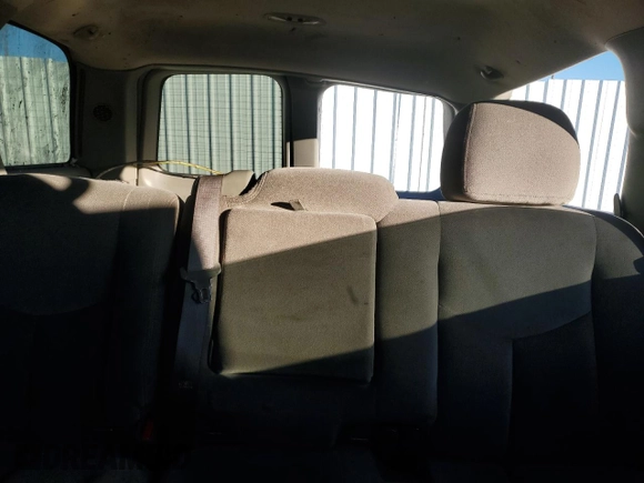 2004 GMC Yukon SLE with VIN 1GKEK13Z44J117861, listed as a Copart auction lot 83617524 with 0 mi miles and Salvage Title. Bid and sale history available at carsss.com. Image 10.