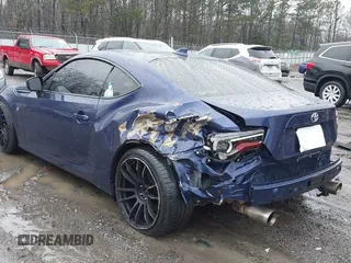 2017 Toyota 86 with VIN JF1ZNAA12H9703408, listed as a IAAI auction lot 41311374 with 90,661 mi miles. Bid and sale history available at carsss.com. Image 6.